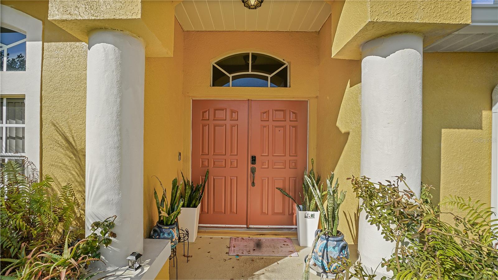 DELTONA LAKES UNIT 07 - Residential Lease