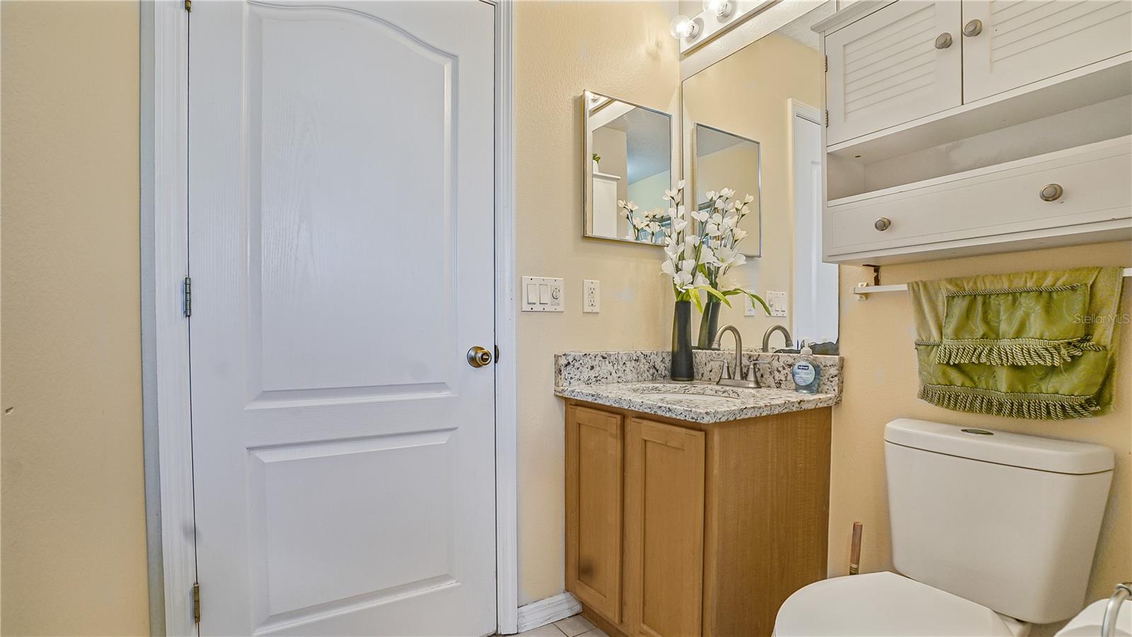 DELTONA LAKES UNIT 07 - Residential Lease