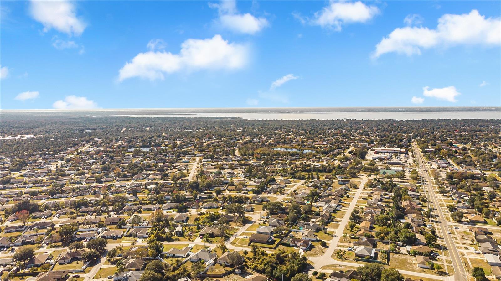 DELTONA LAKES UNIT 07 - Residential Lease