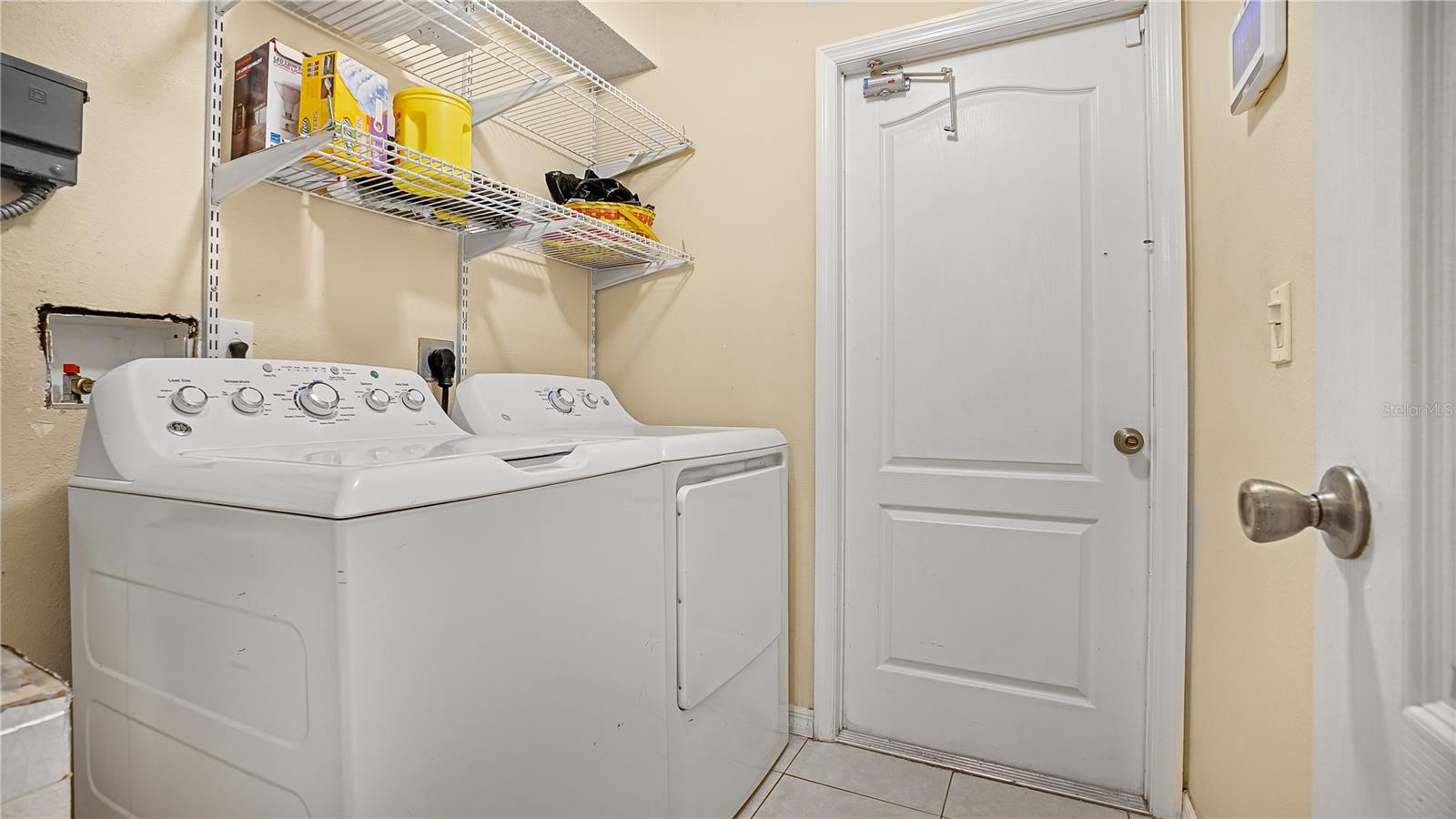 DELTONA LAKES UNIT 07 - Residential Lease