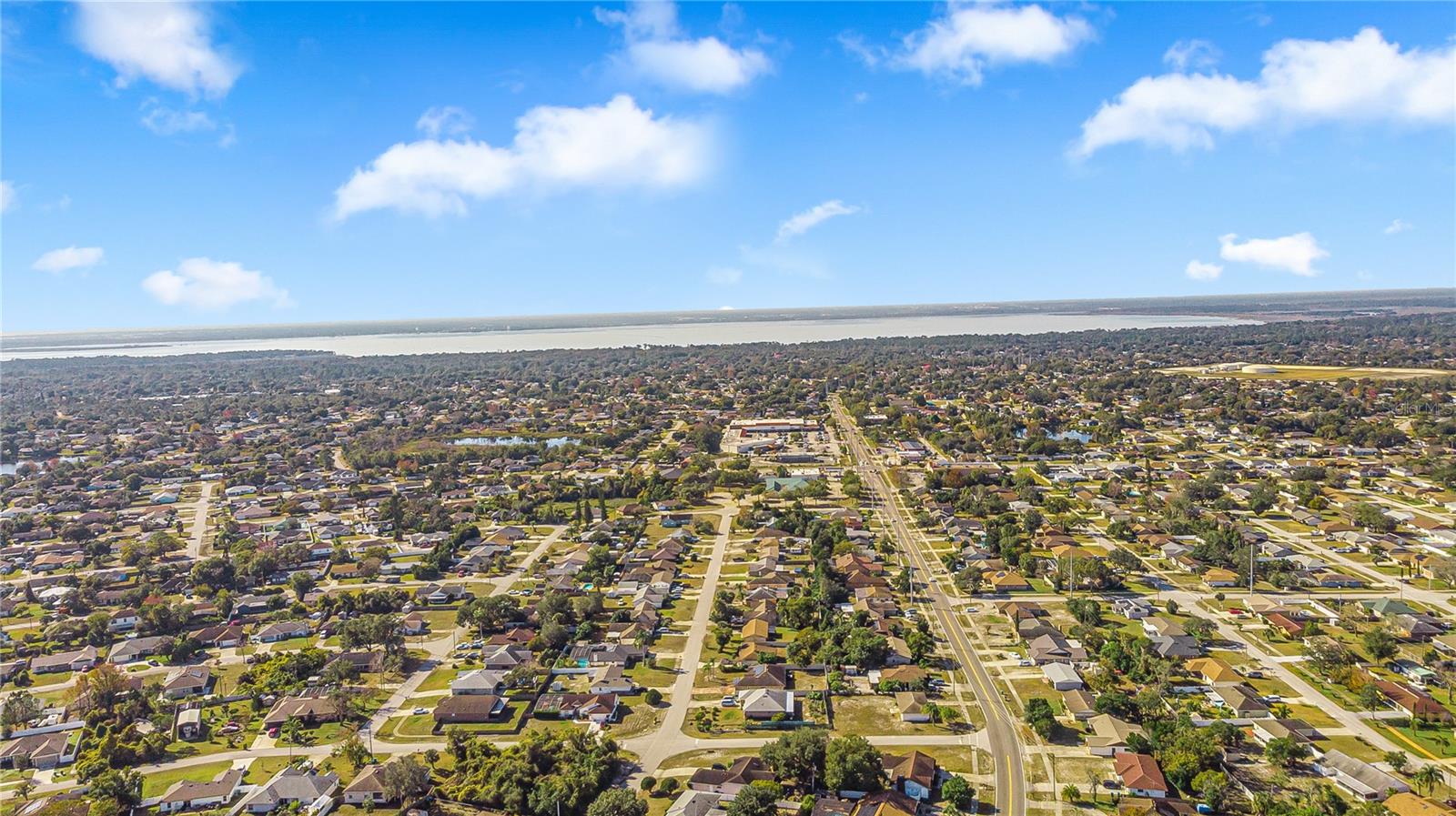 DELTONA LAKES UNIT 07 - Residential Lease