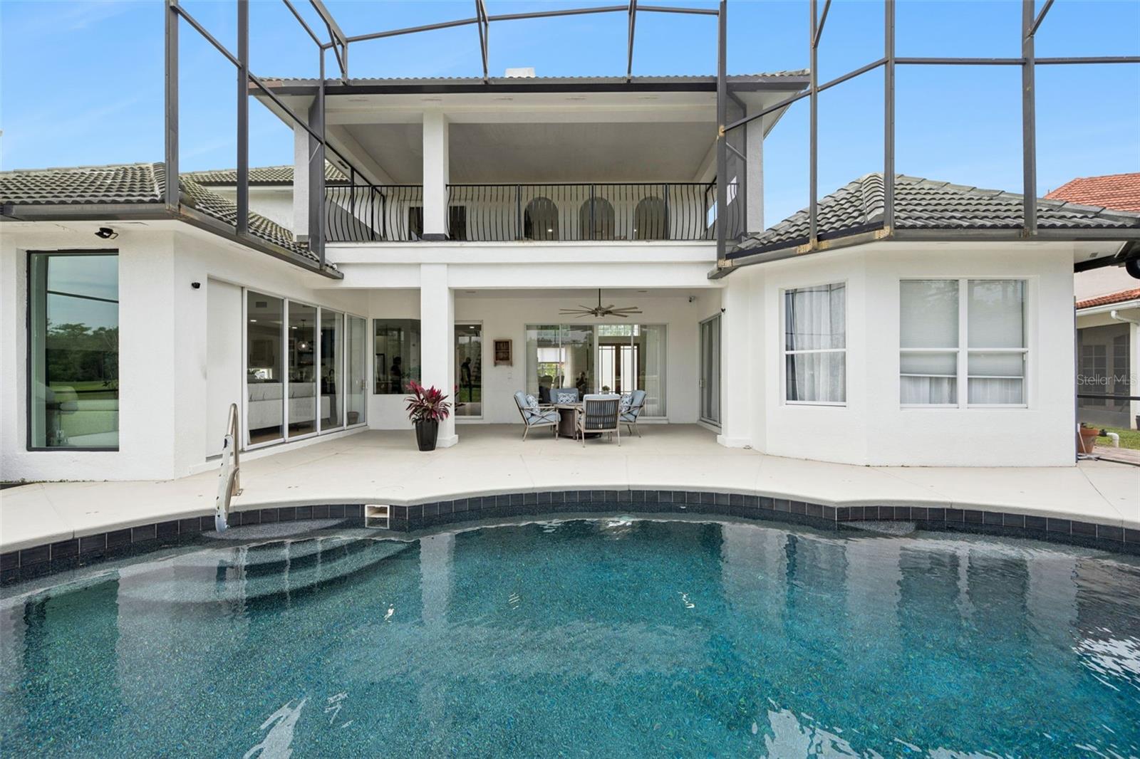 STONEYBROOK 44/122 - Residential