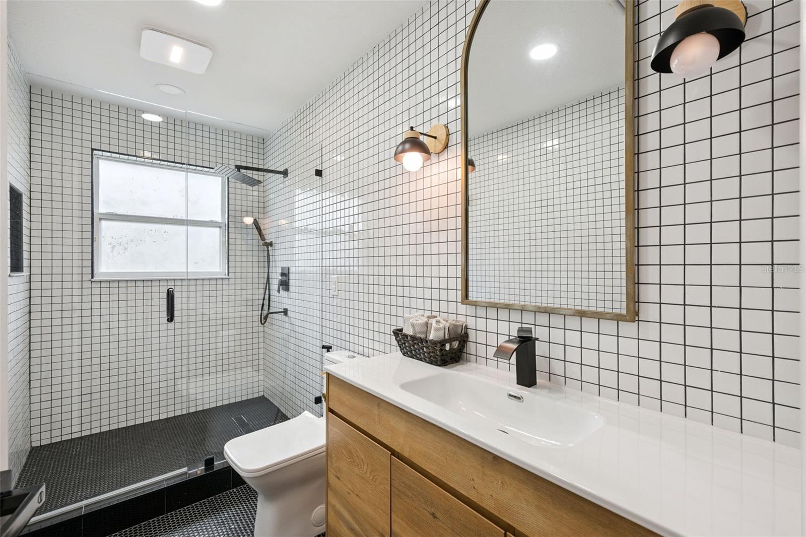 STONEYBROOK 44/122 - Residential