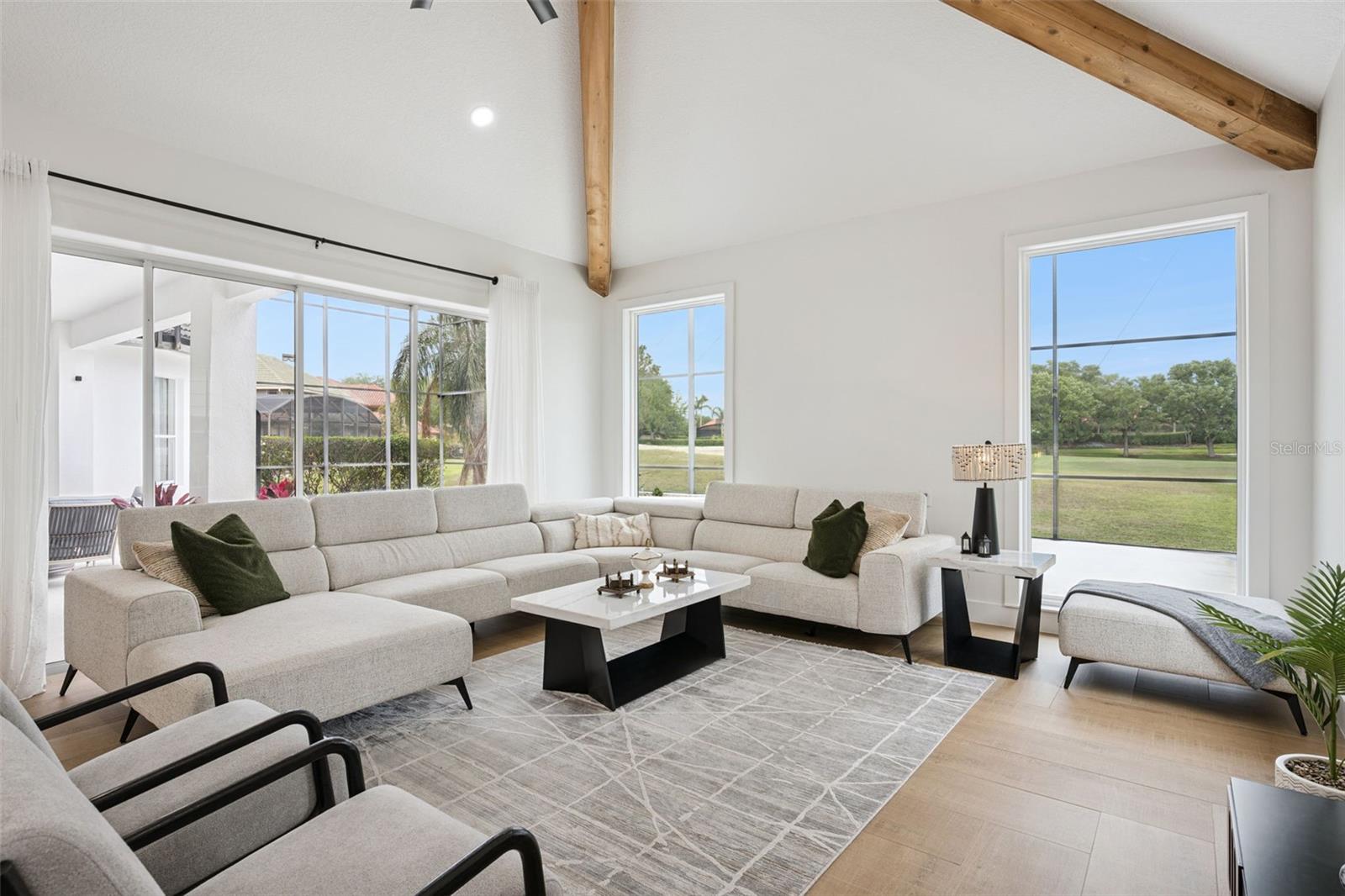 STONEYBROOK 44/122 - Residential