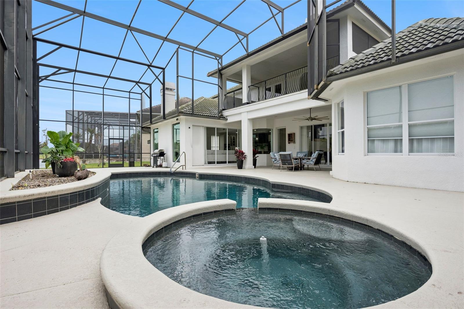 STONEYBROOK 44/122 - Residential