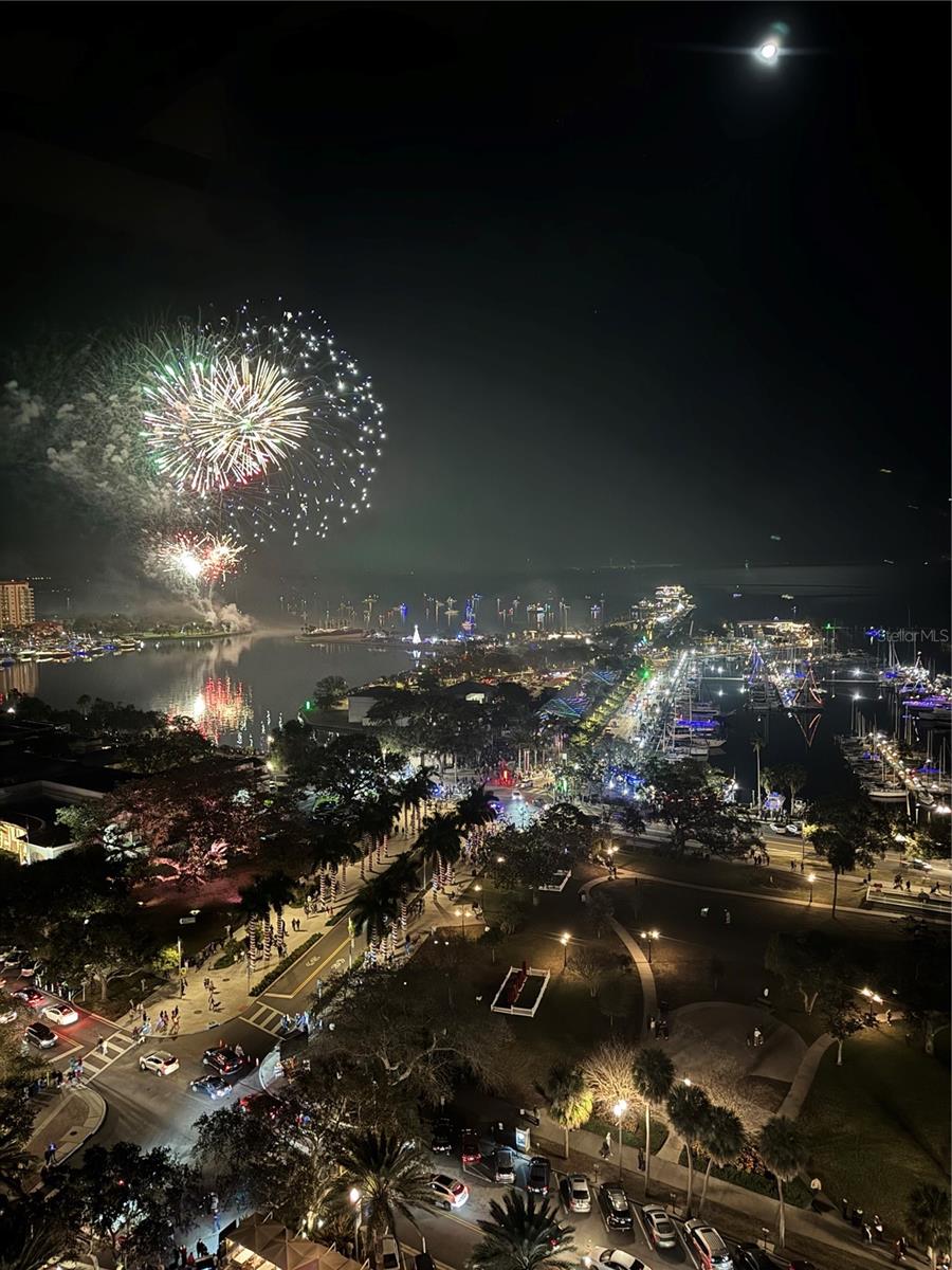 OVATION CONDO - Residential