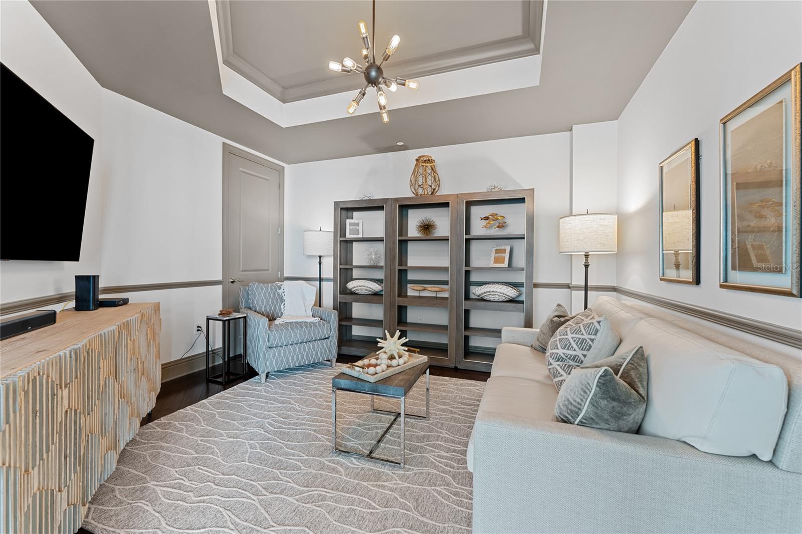 OVATION CONDO - Residential