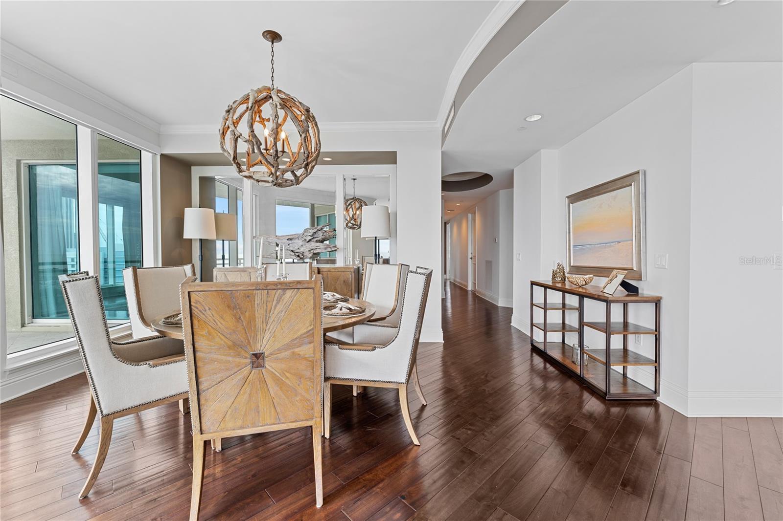 OVATION CONDO - Residential