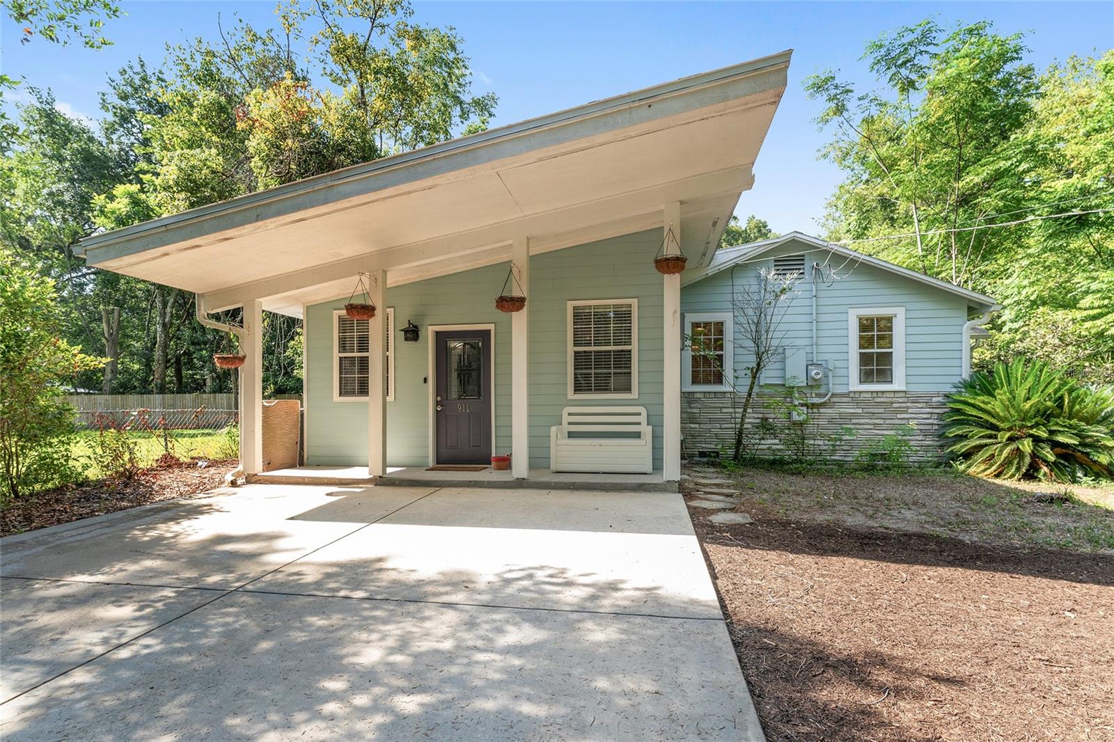 911 NW 33RD AVENUE
