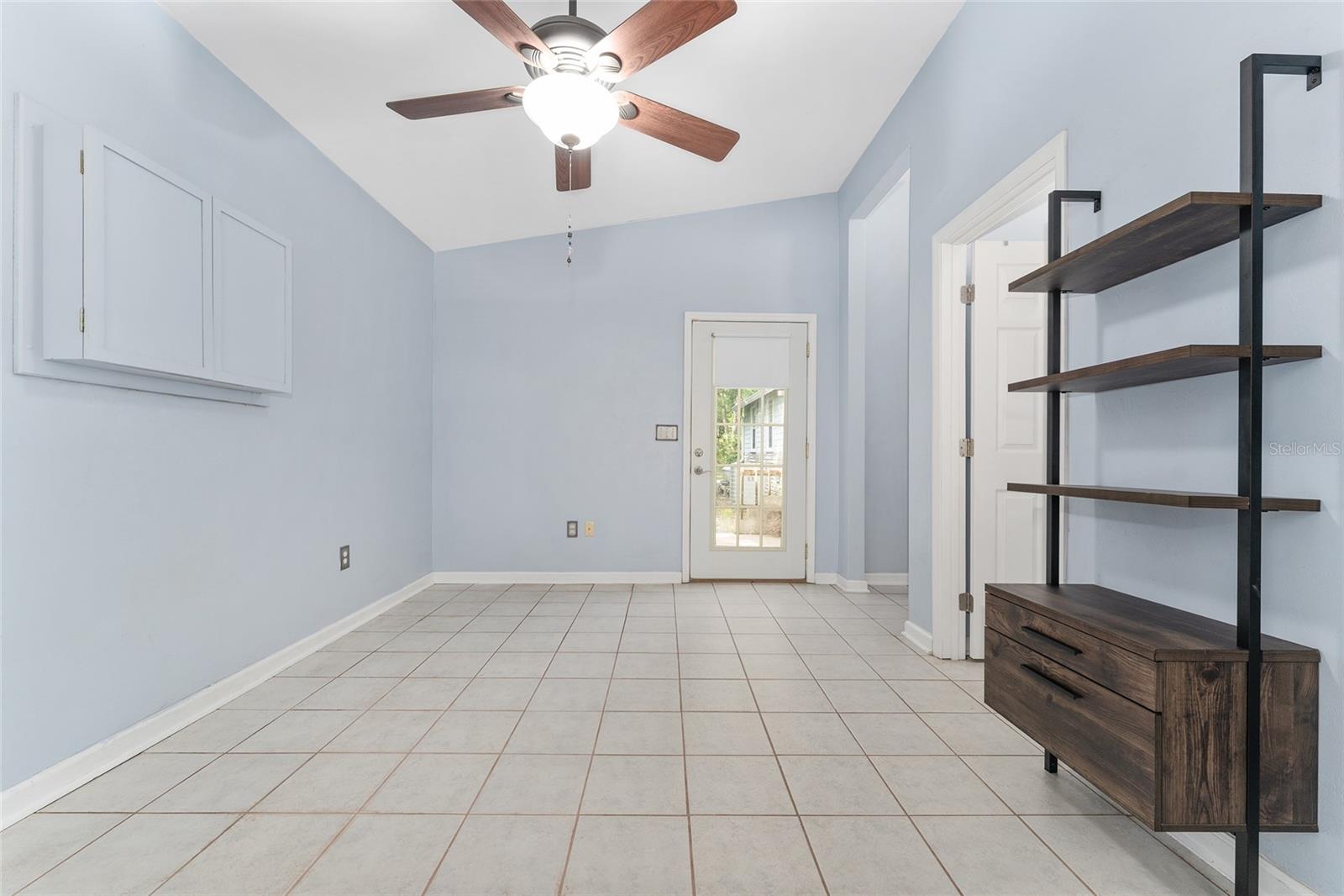 911 NW 33RD AVENUE