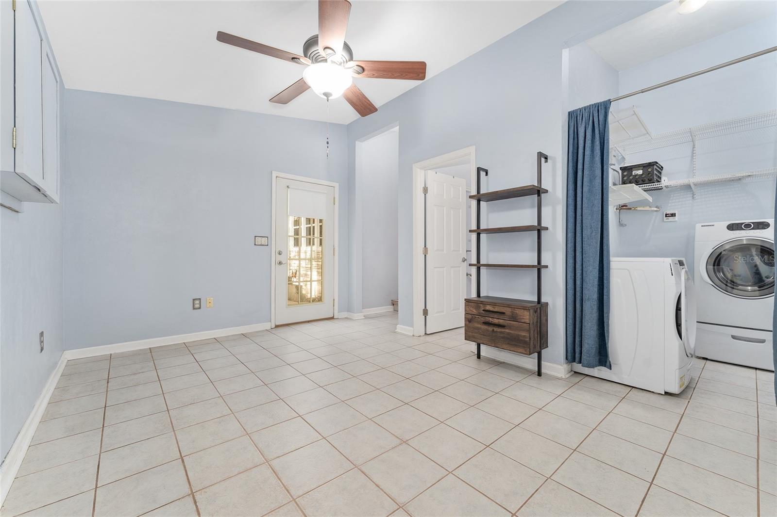 911 NW 33RD AVENUE