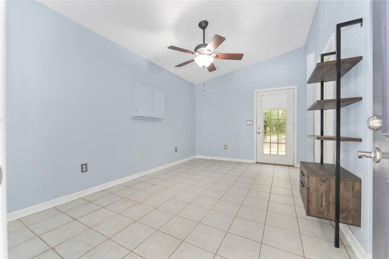 911 NW 33RD AVENUE