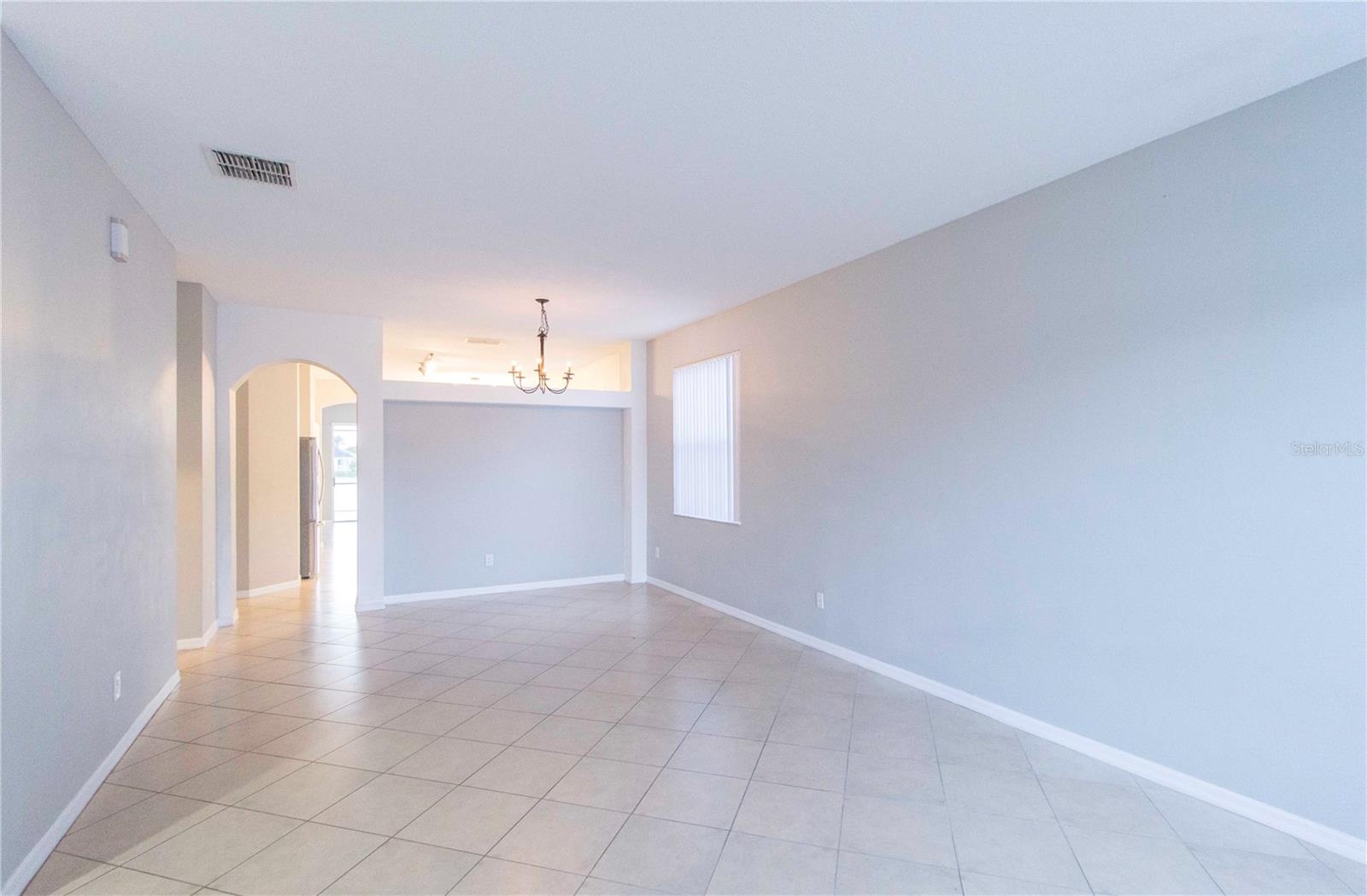 EMERALD POINTE - Residential