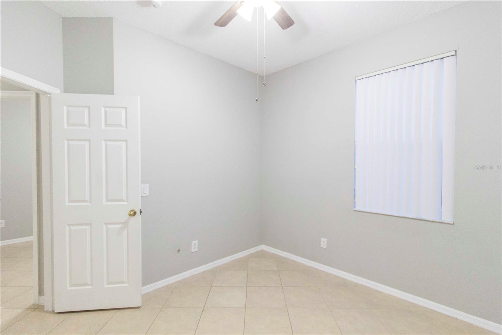 EMERALD POINTE - Residential