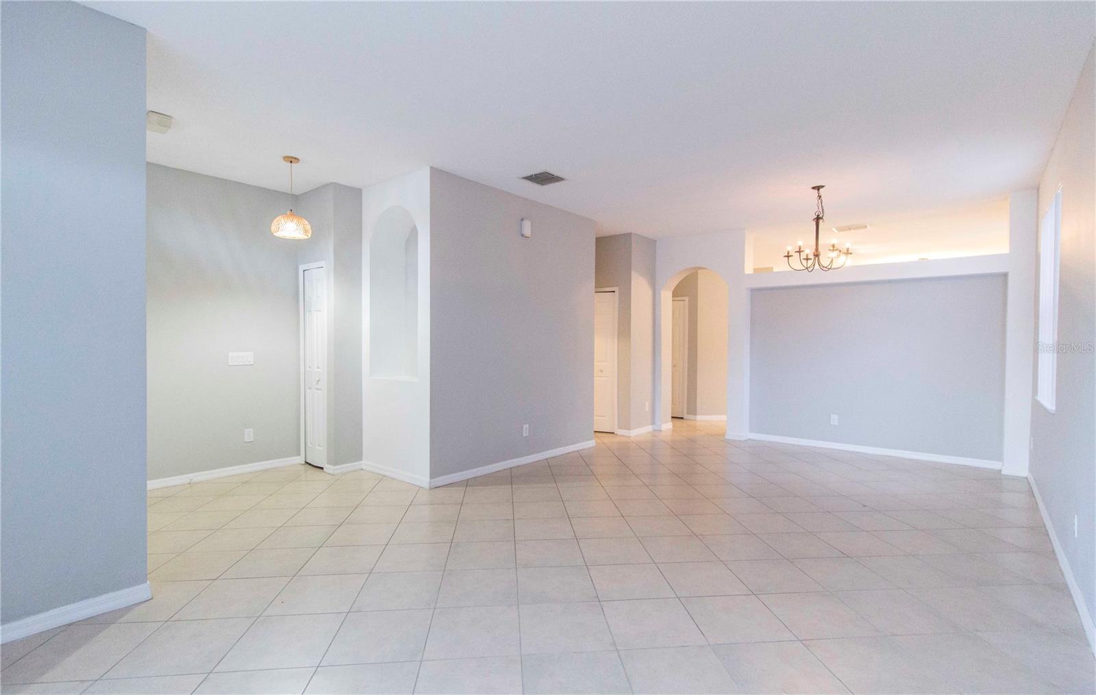 EMERALD POINTE - Residential