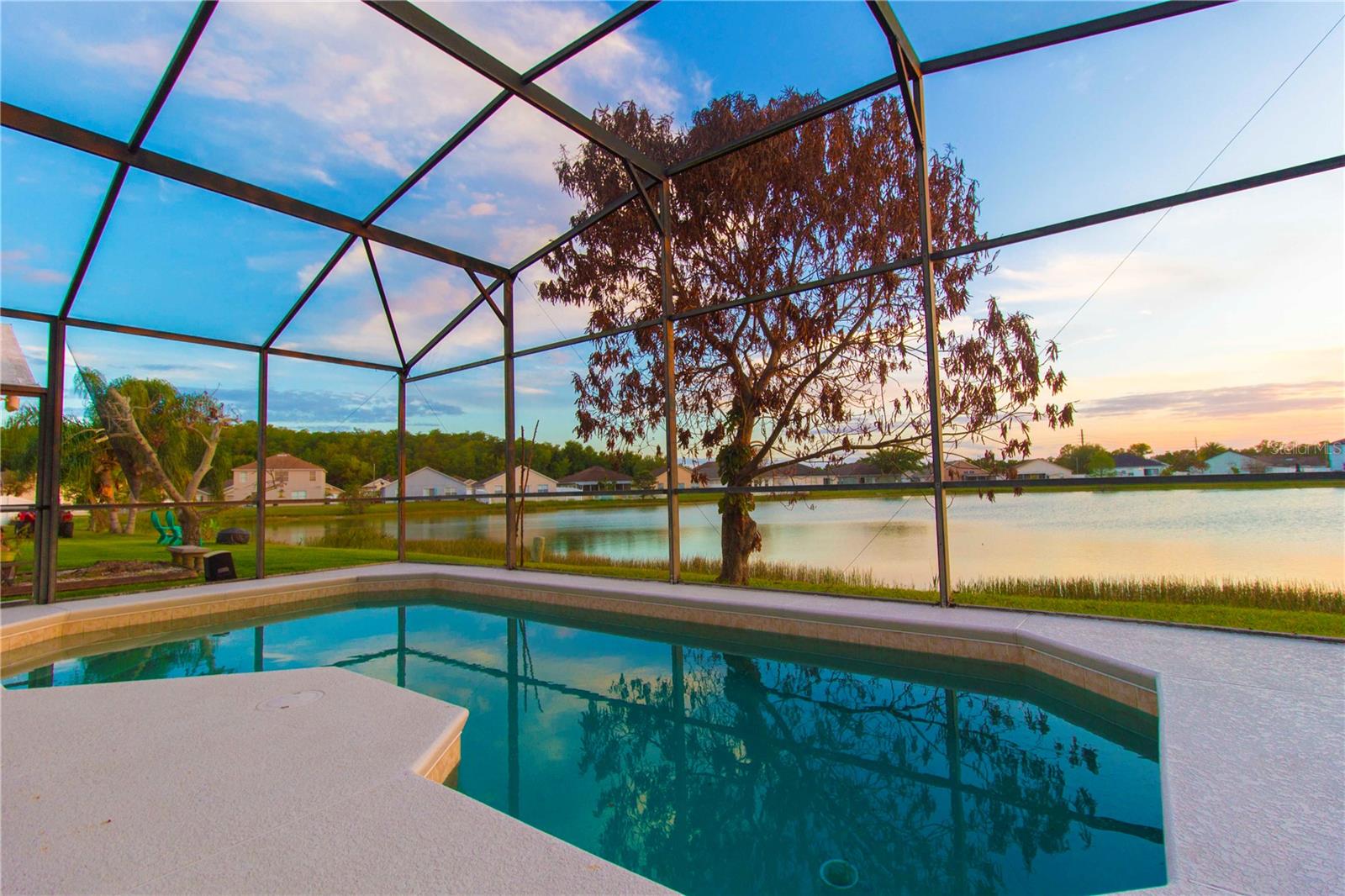 EMERALD POINTE - Residential