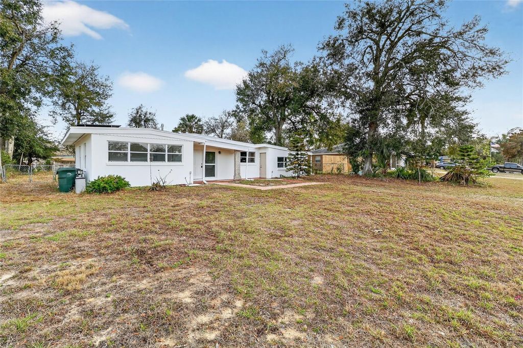 Photo of 1319 Hillcrest Drive, Daytona Beach, FL 32114 (MLS # O6376394)