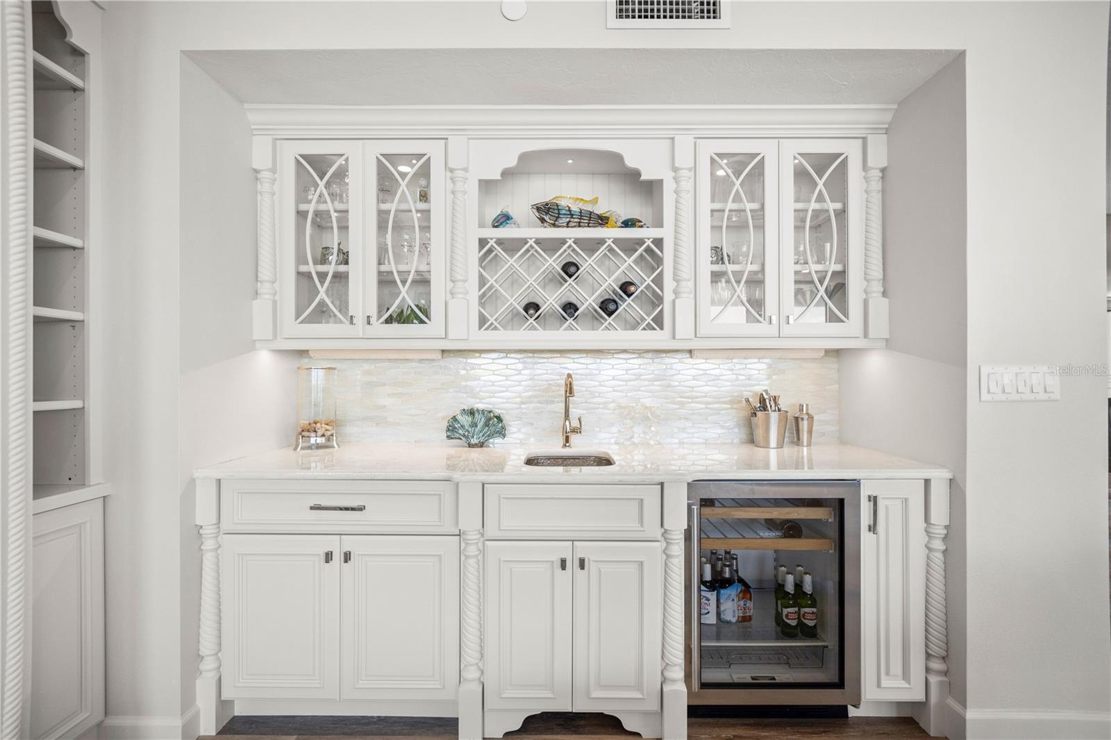 SANCTUARY IV - Residential