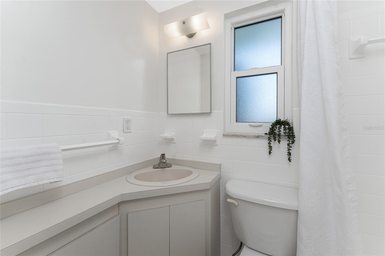 LONGLAKE ESTATES - Residential