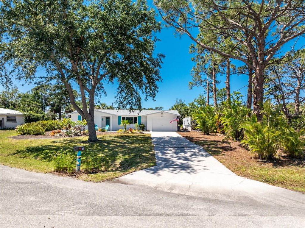 Photo of 1691 Lakeview Place, Englewood, FL 34223 (MLS # D6145639)