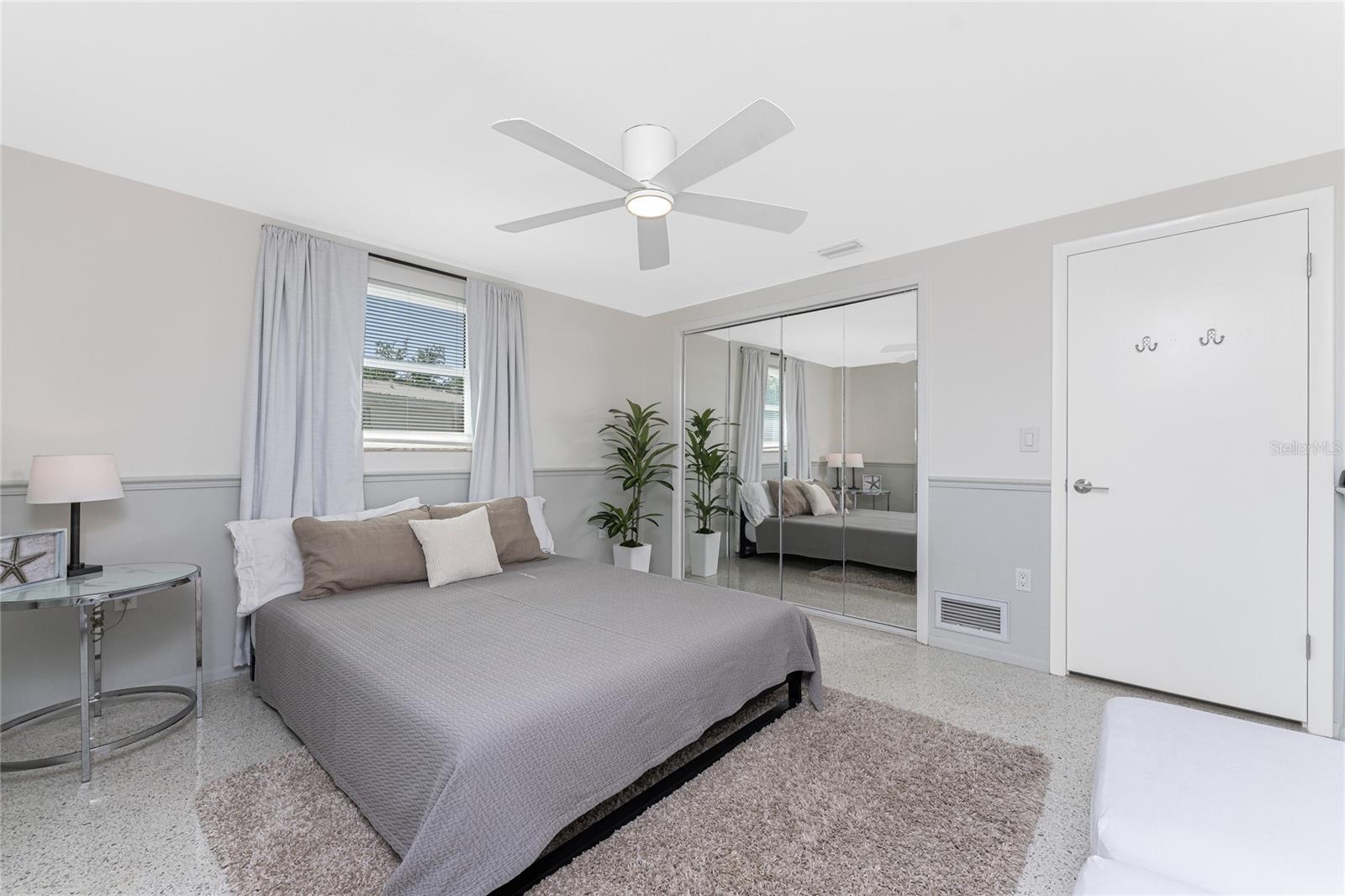 LONGLAKE ESTATES - Residential