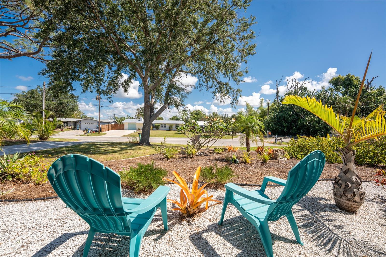 LONGLAKE ESTATES - Residential