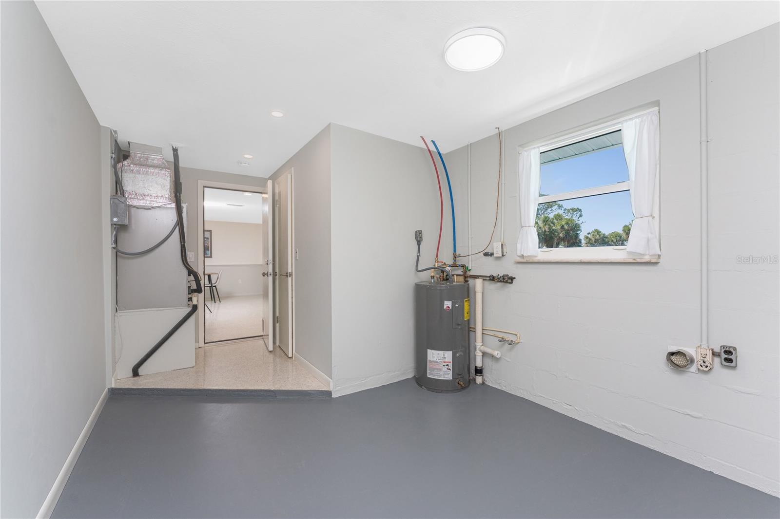 LONGLAKE ESTATES - Residential