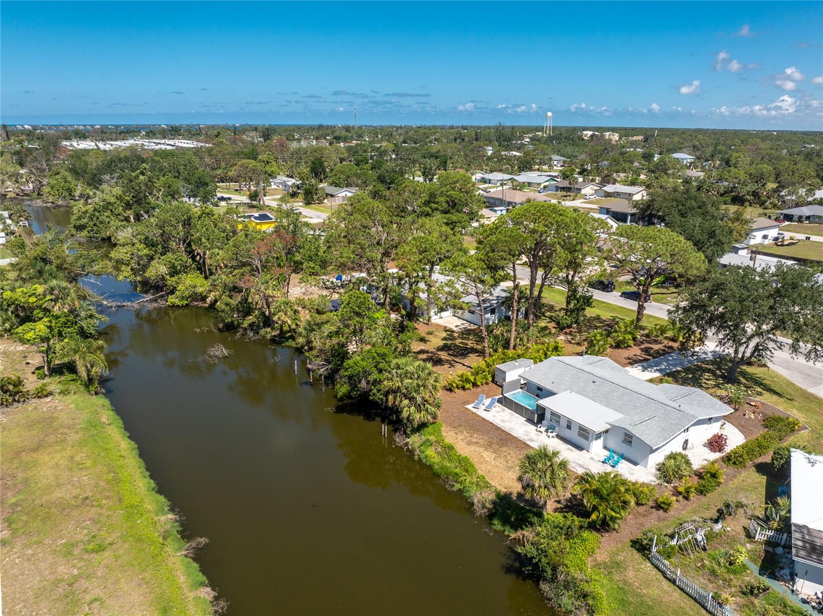 LONGLAKE ESTATES - Residential