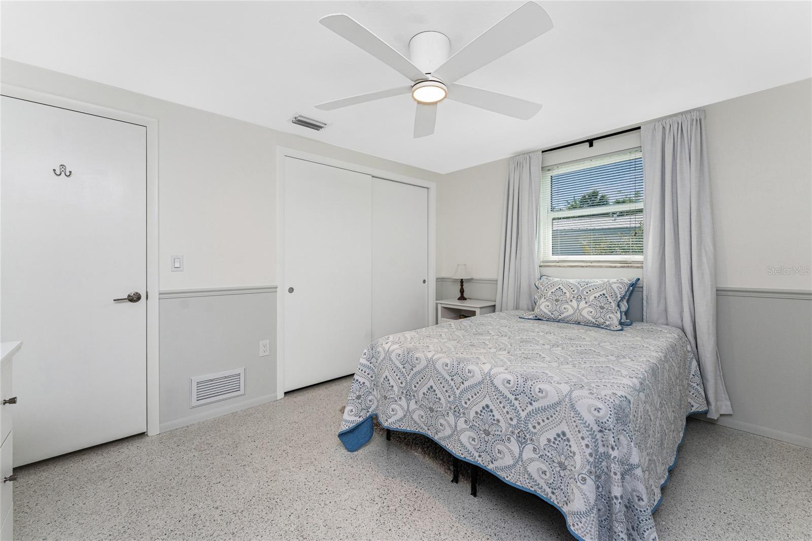 LONGLAKE ESTATES - Residential