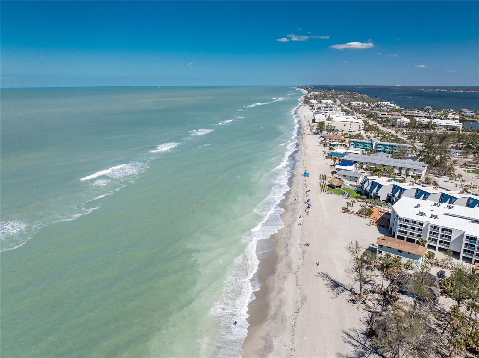 LONGLAKE ESTATES - Residential