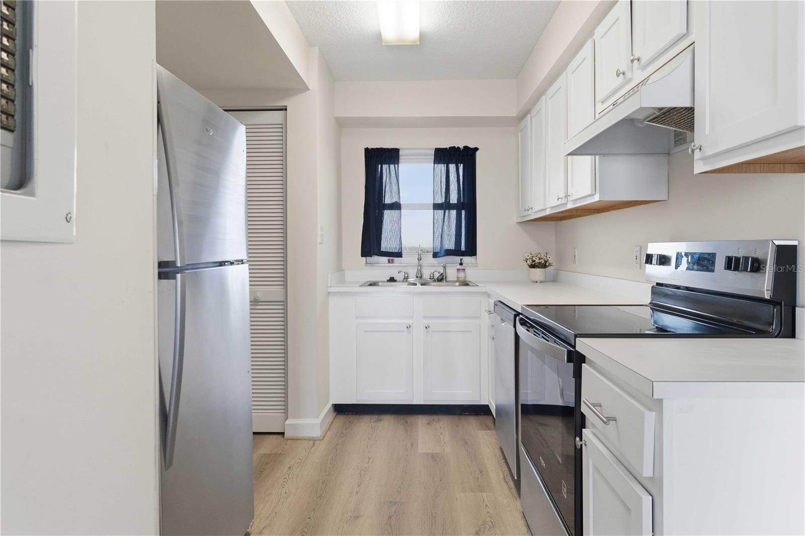 SEABRIDGE NORTH - Residential