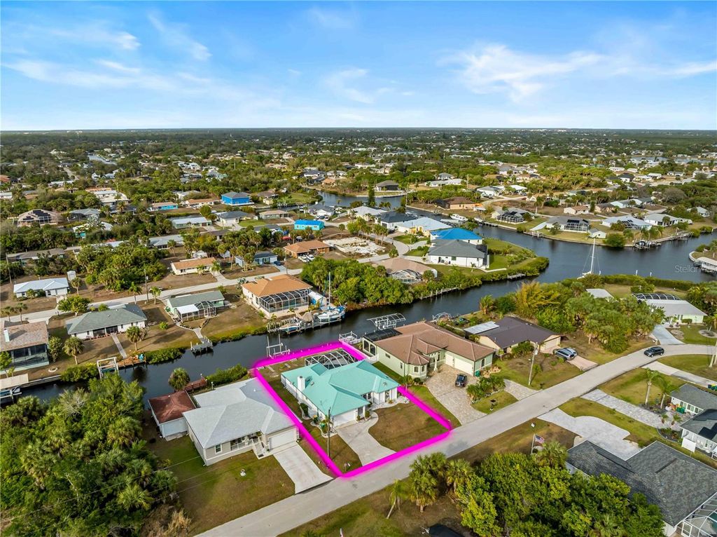 Photo of 18662 Arapahoe Circle, Port Charlotte, FL 33948 (MLS # C7522053)