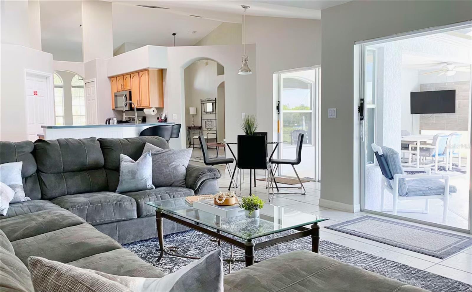 3433 SWALLOW HILL STREET