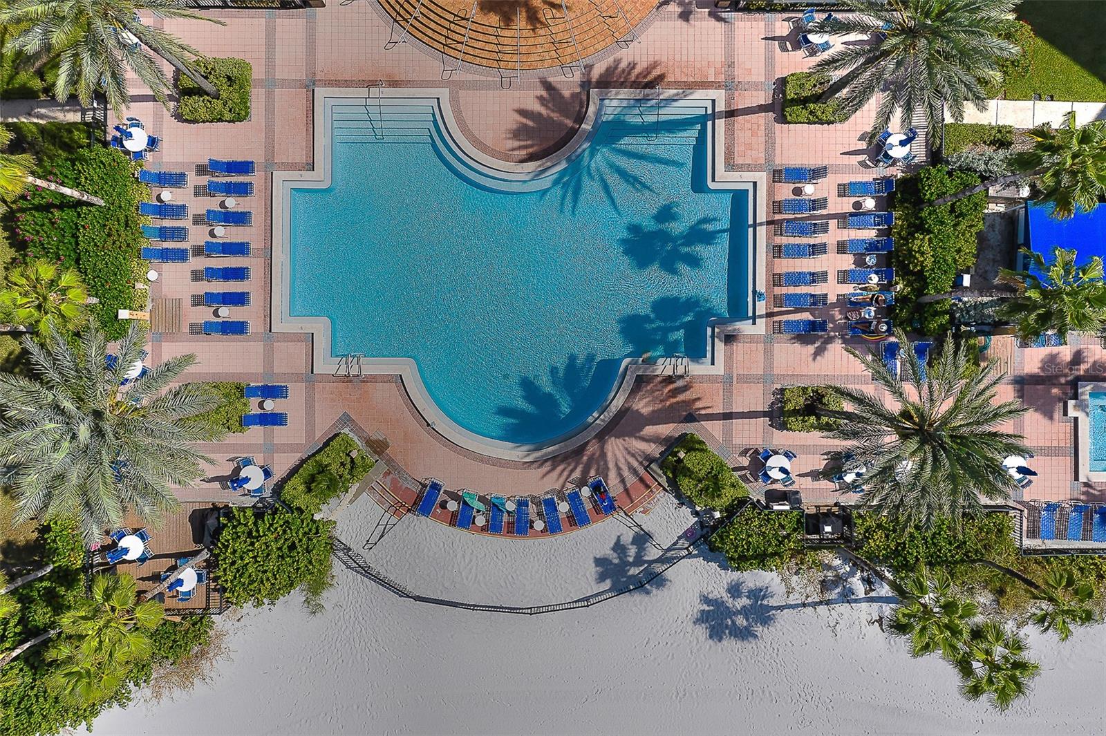 16450 GULF BOULEVARD 564