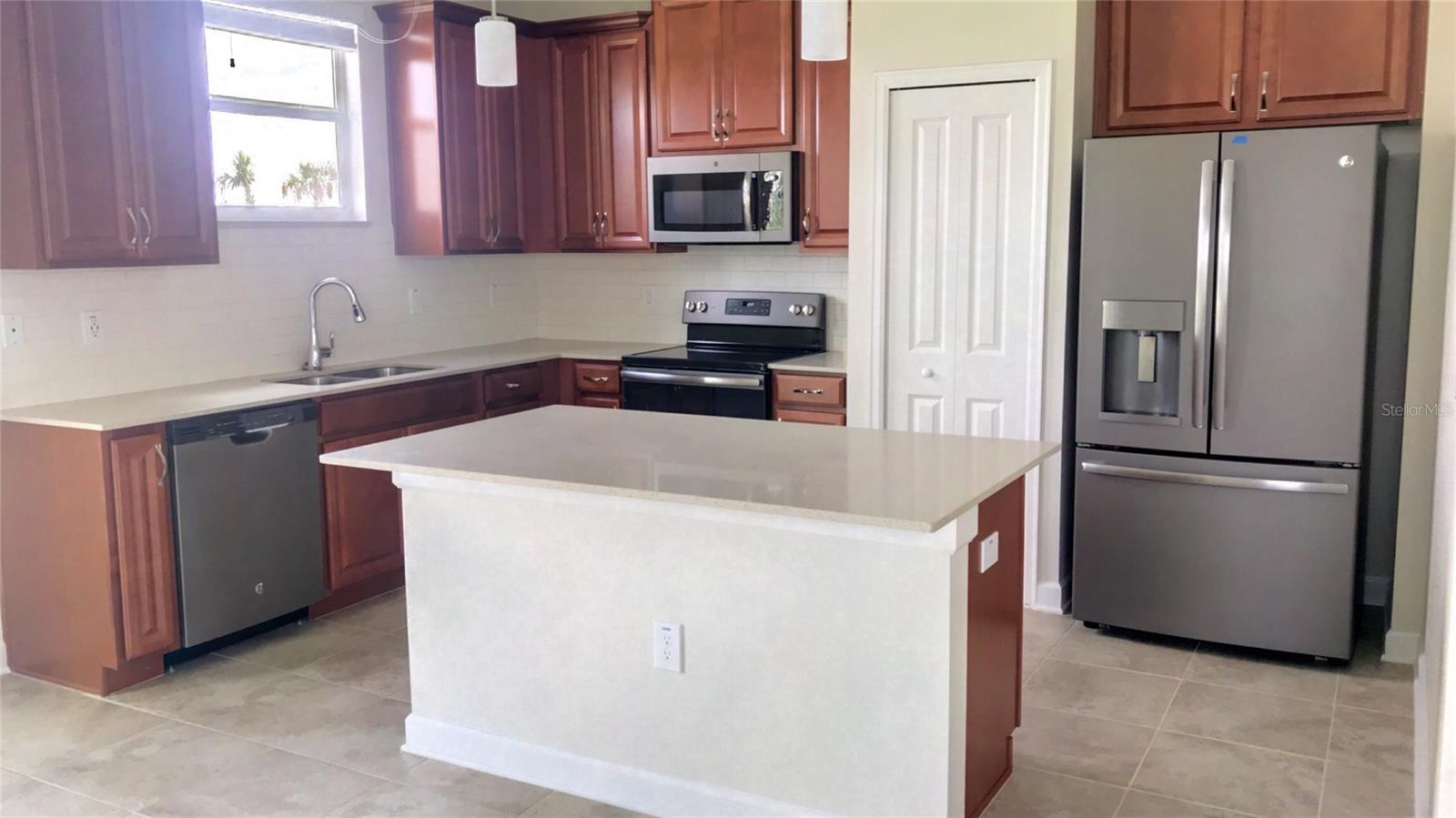 STOREY LAKE TR K - Residential