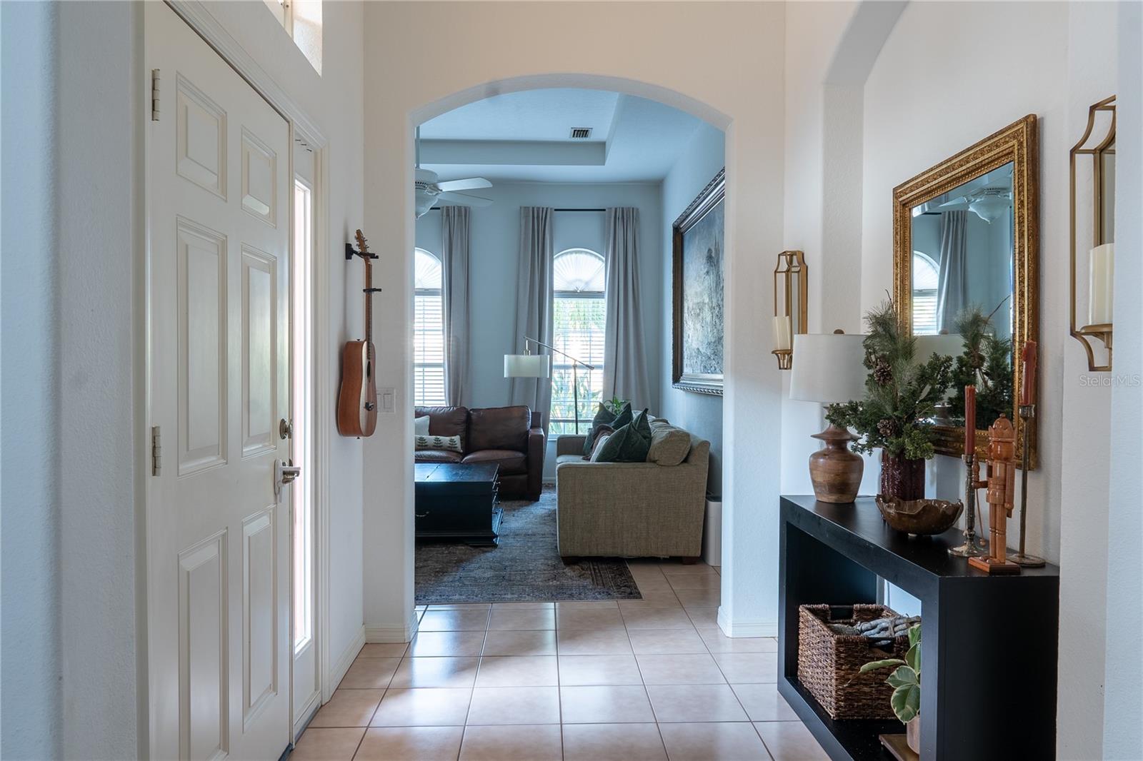 PALM LAKES - Residential