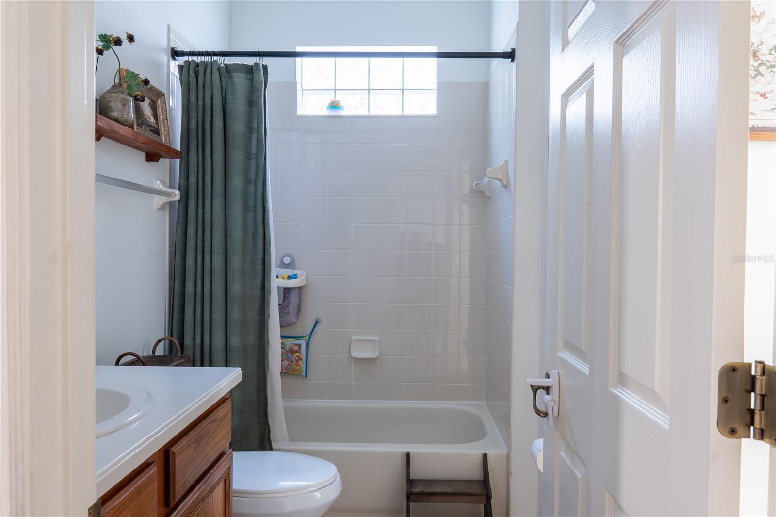 PALM LAKES - Residential