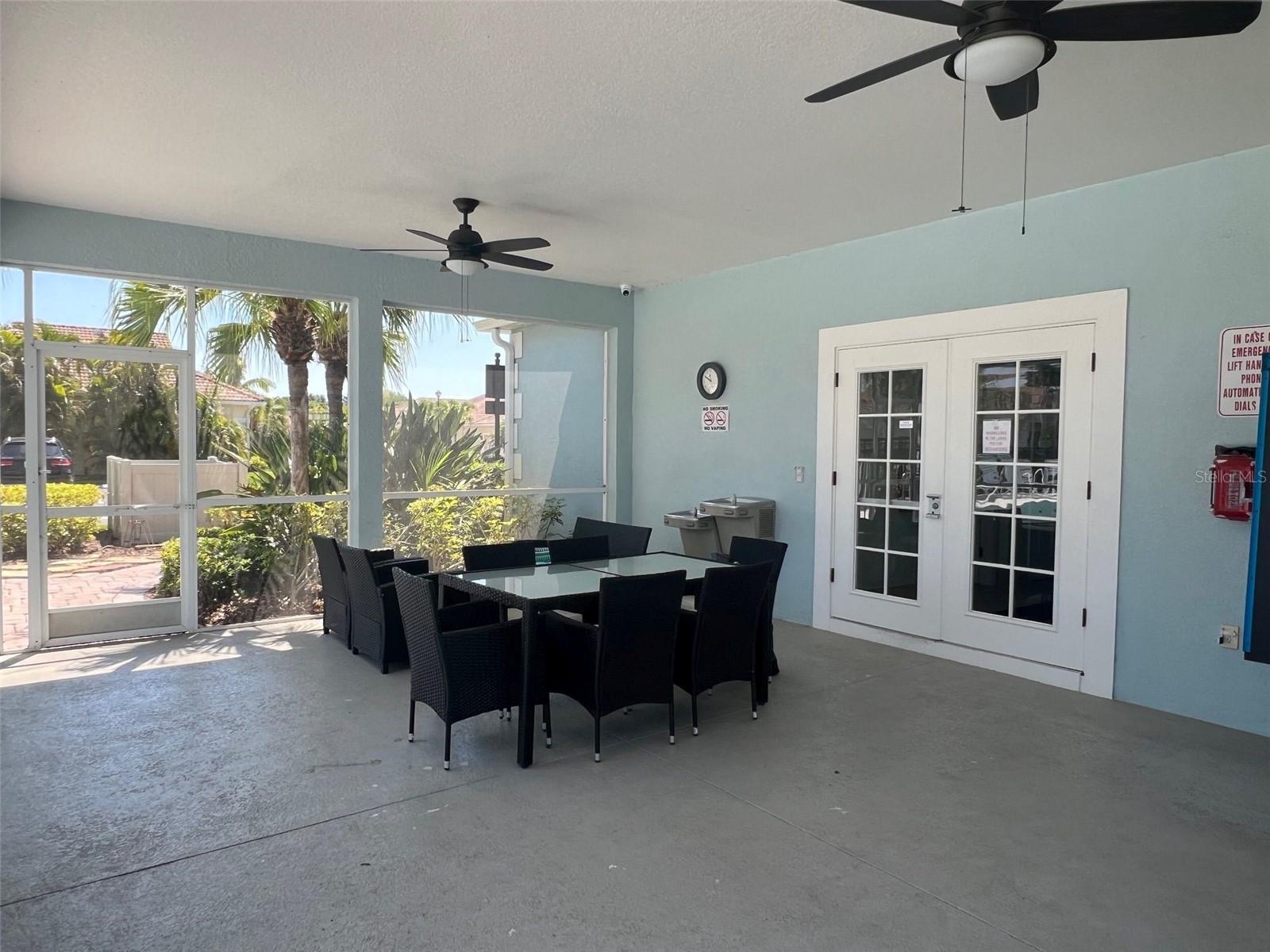 PALM LAKES - Residential