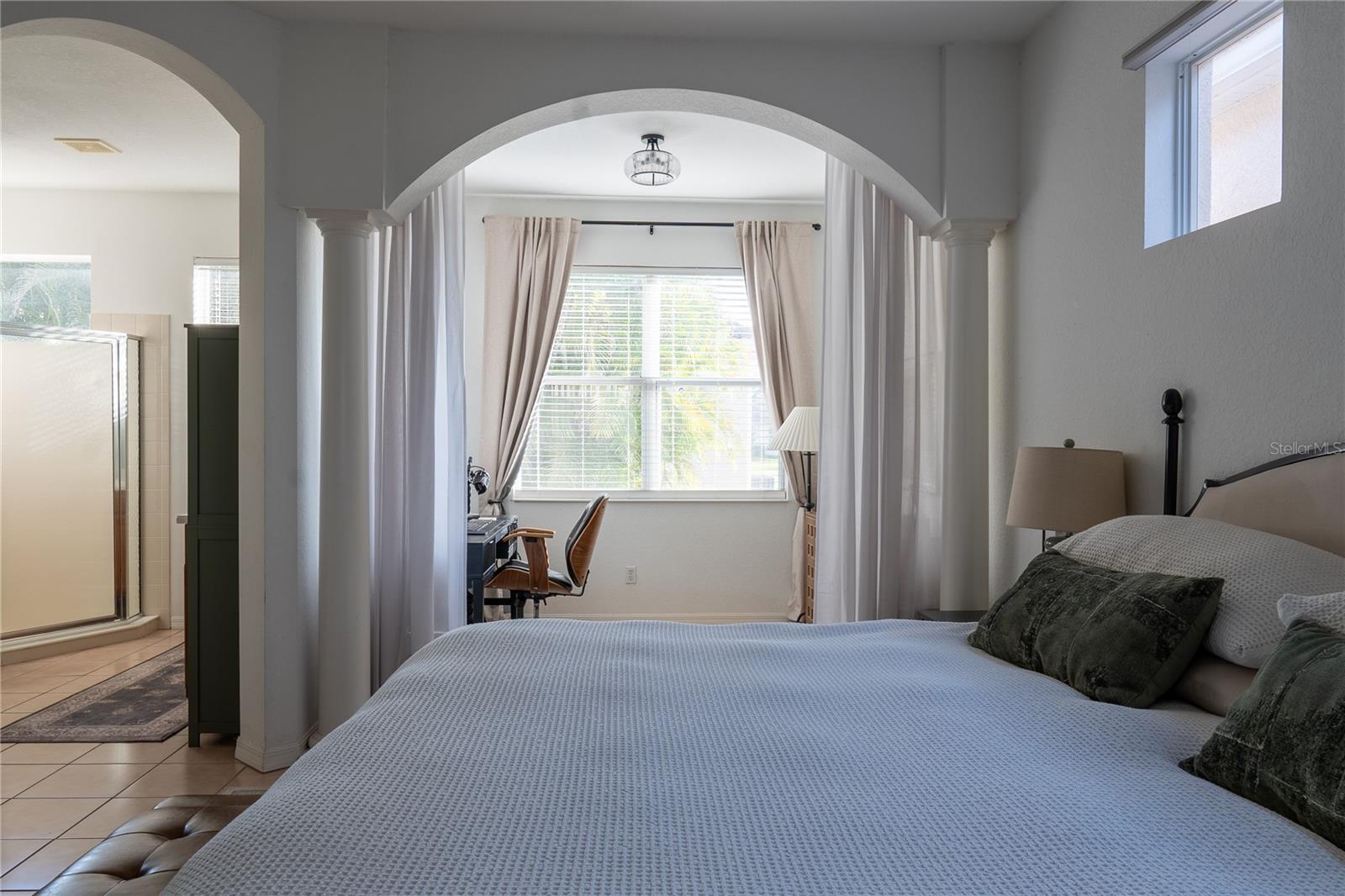 PALM LAKES - Residential