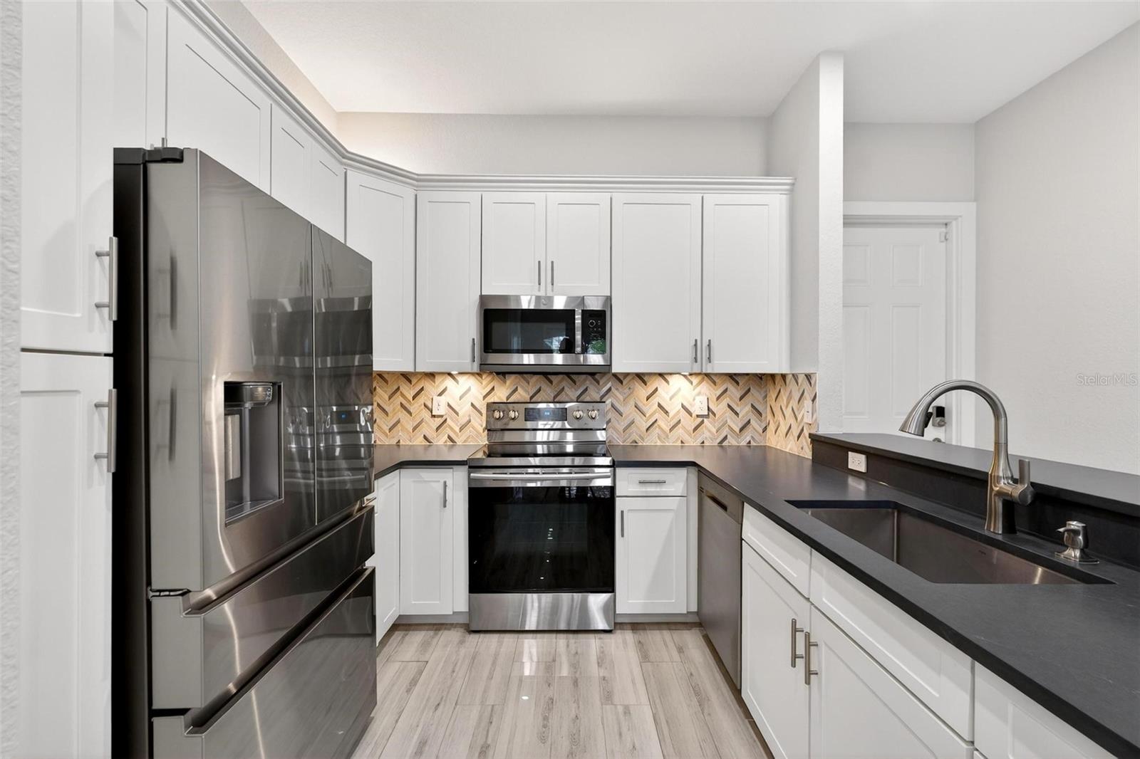 BALDWIN PARK 07 - Residential