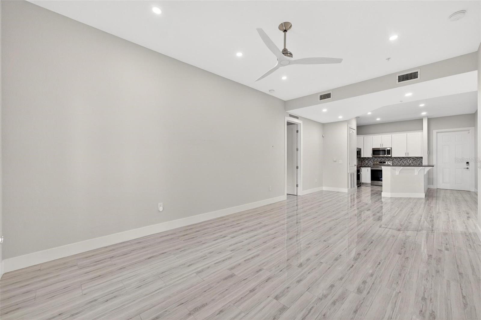 BALDWIN PARK 07 - Residential