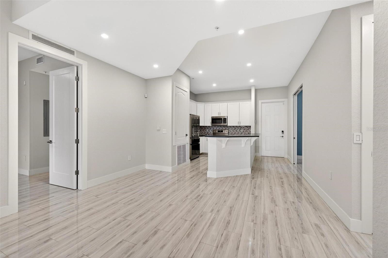 BALDWIN PARK 07 - Residential