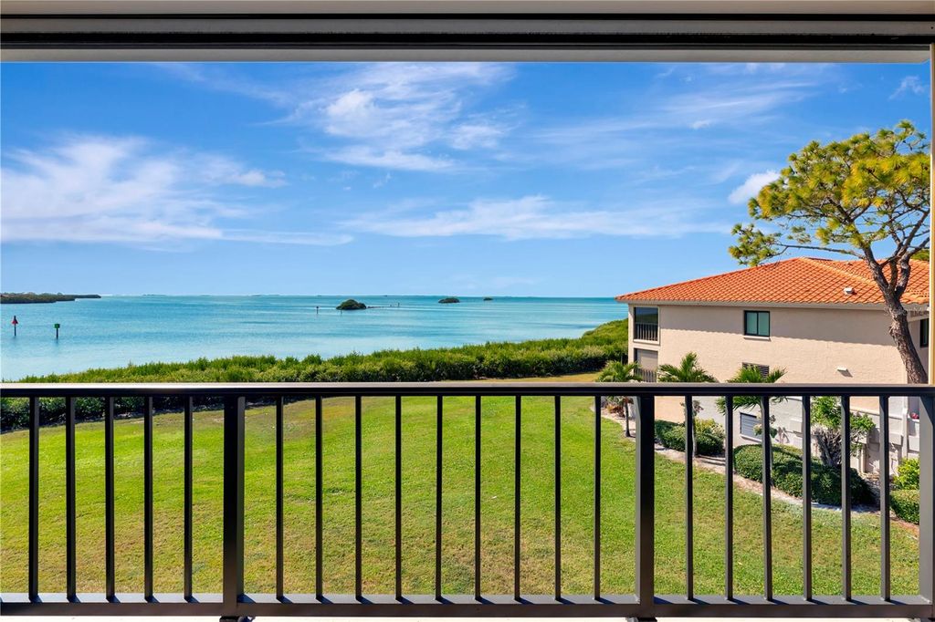 Photo of 1810 Mariner Drive #207, Tarpon Springs, FL 34689 (MLS # TB8437812)