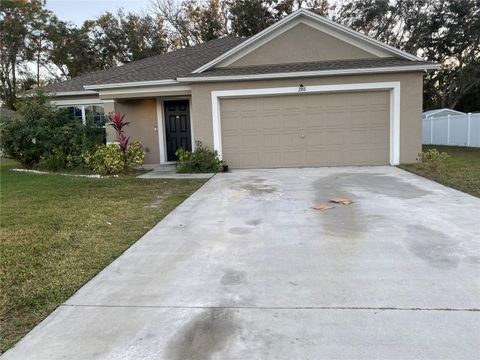 286 COVE AT EAGLE LAKE CIRCLE EAGLE LAKE FL 33839