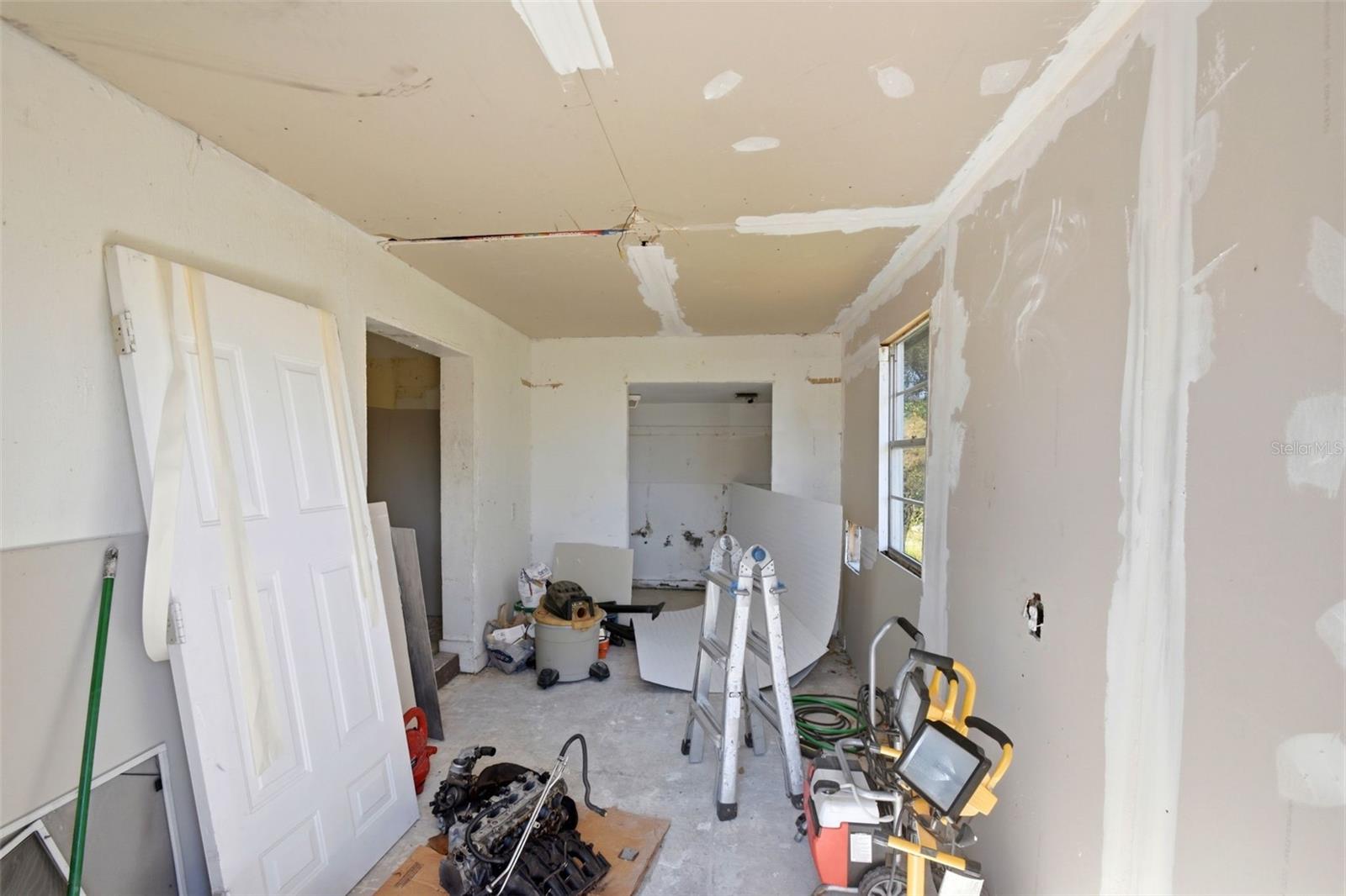 LAKE MARIE ESTATES 03 - Residential