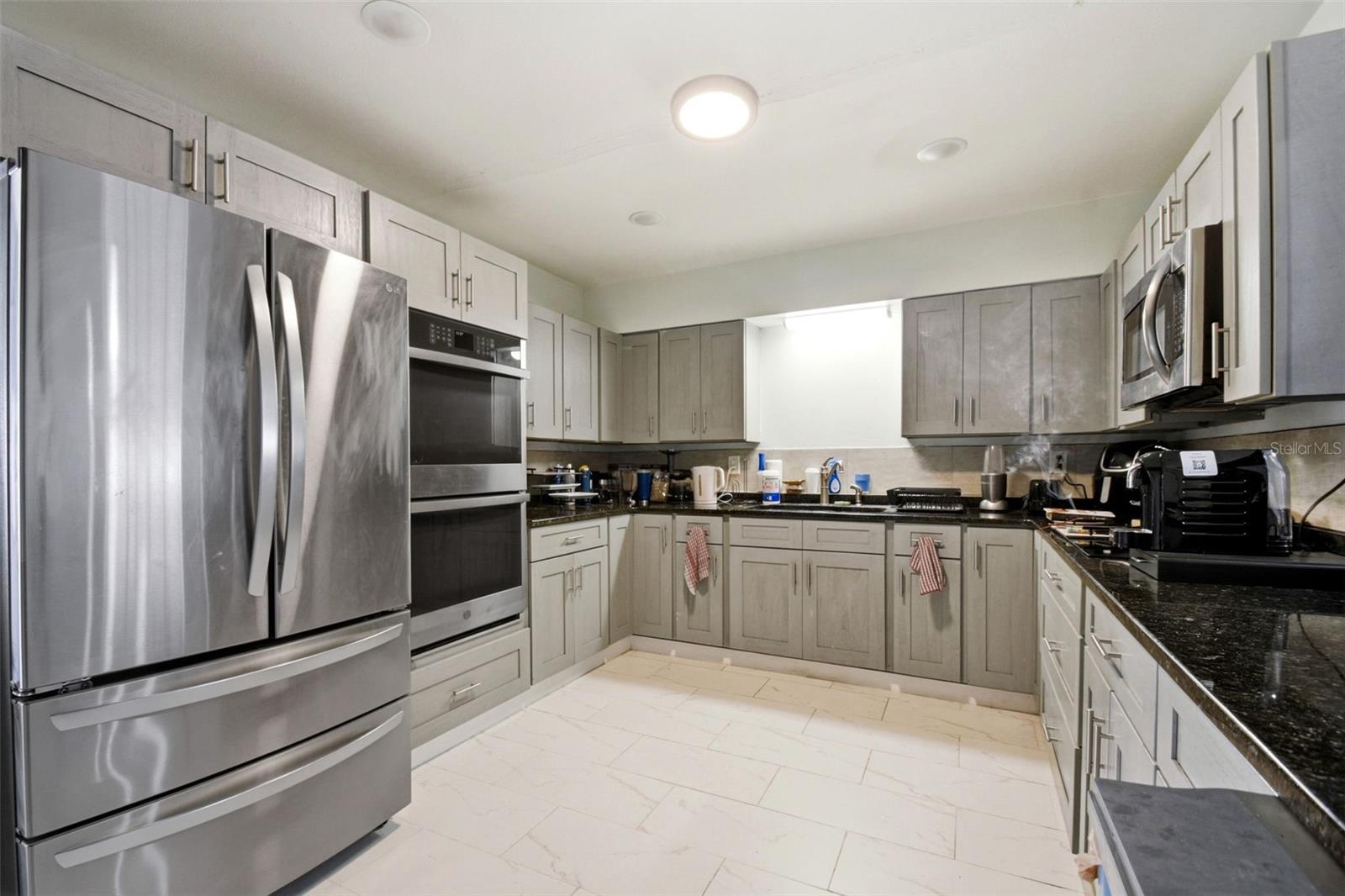 LAKE MARIE ESTATES 03 - Residential