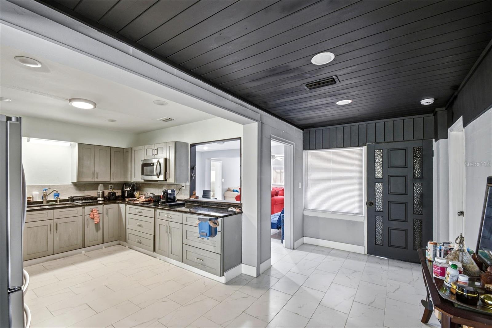 LAKE MARIE ESTATES 03 - Residential