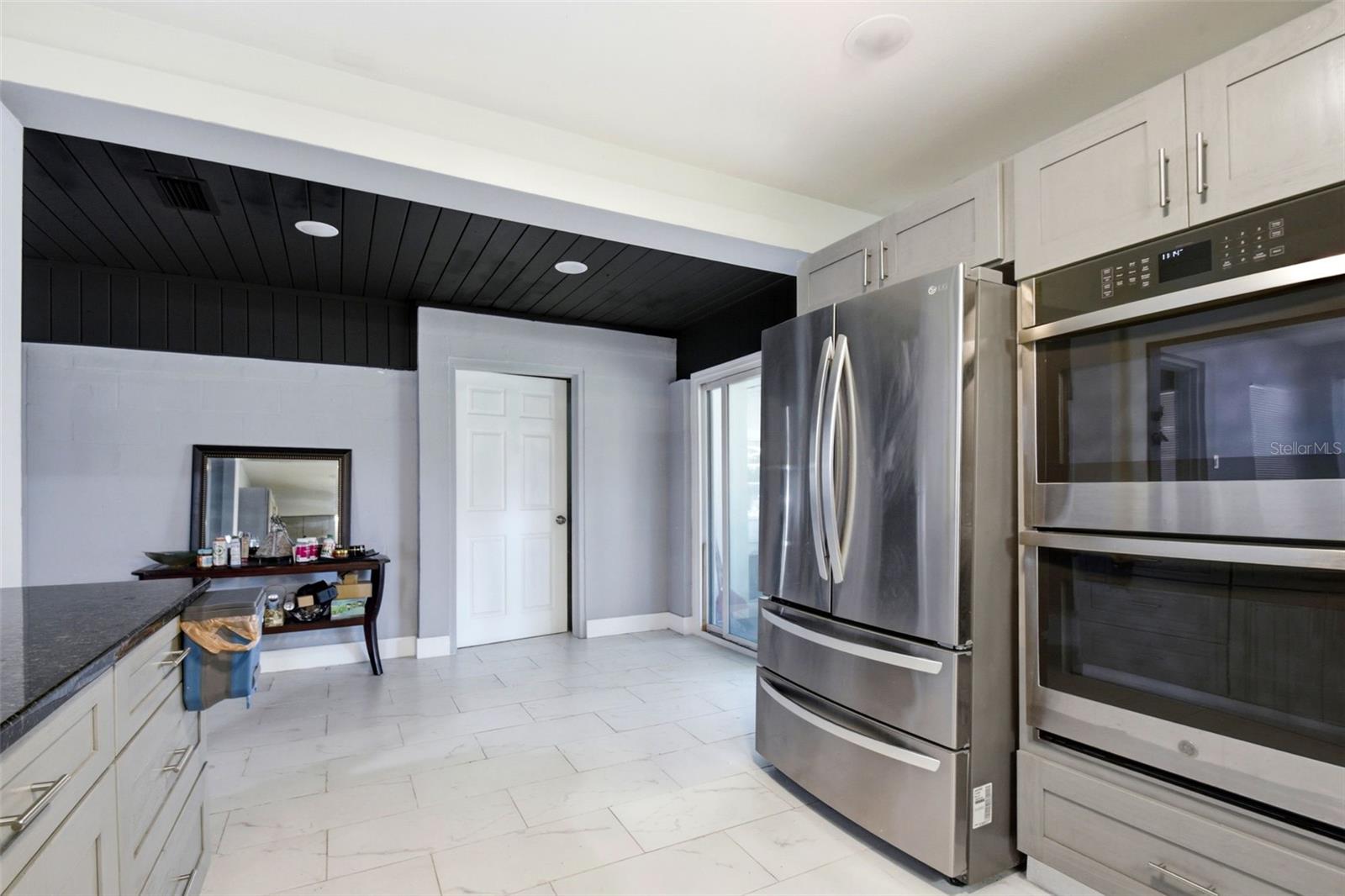 LAKE MARIE ESTATES 03 - Residential