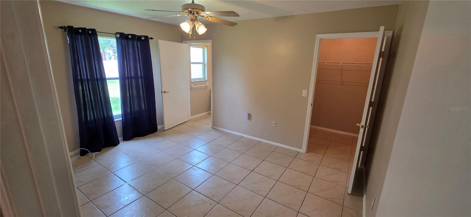 FAIRWAY GLEN AT MEADOW WOODS CONDO - Residential