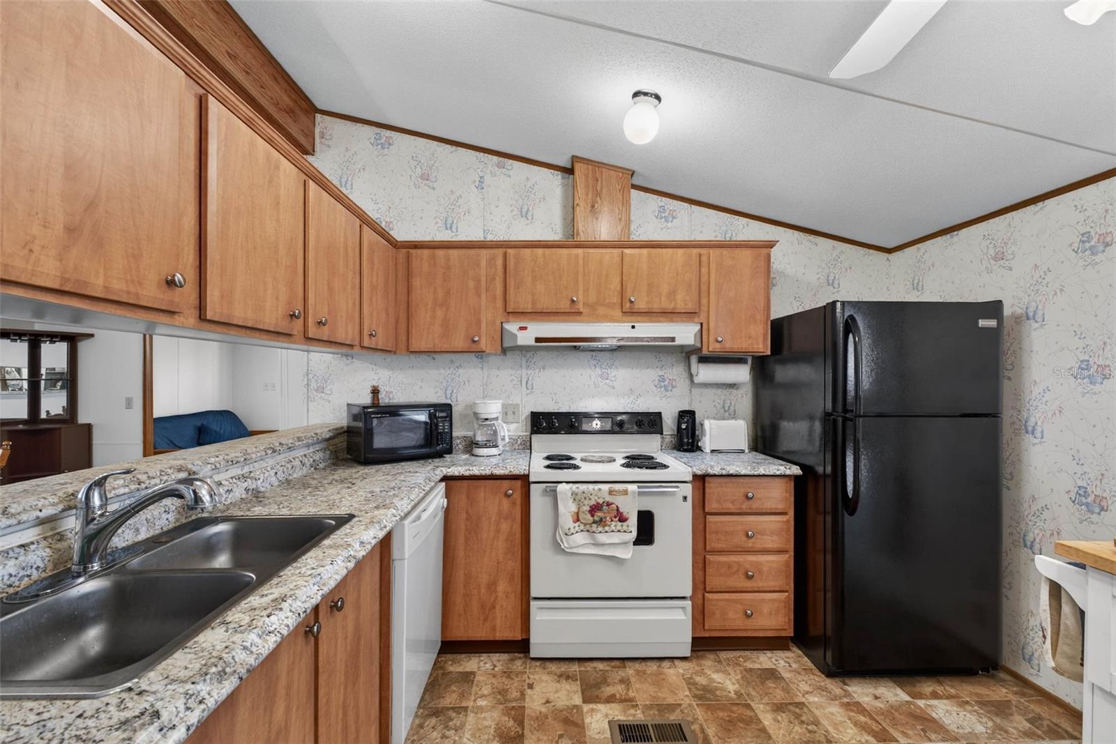 SOUTH HILL MHP - Residential